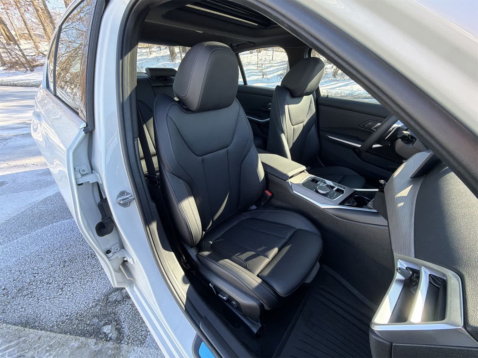 Thumbnail: 2025 BMW 3 Series - 22