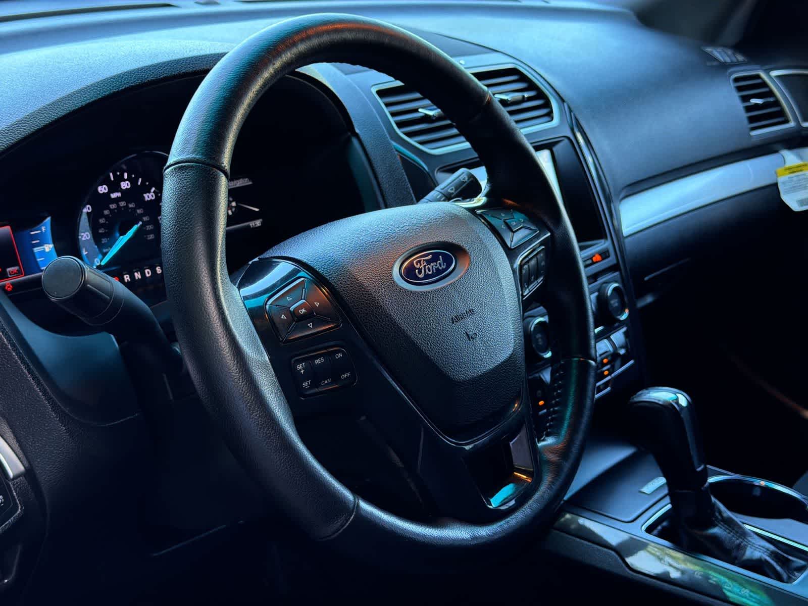 Thumbnail: 2017 Ford Explorer - 23