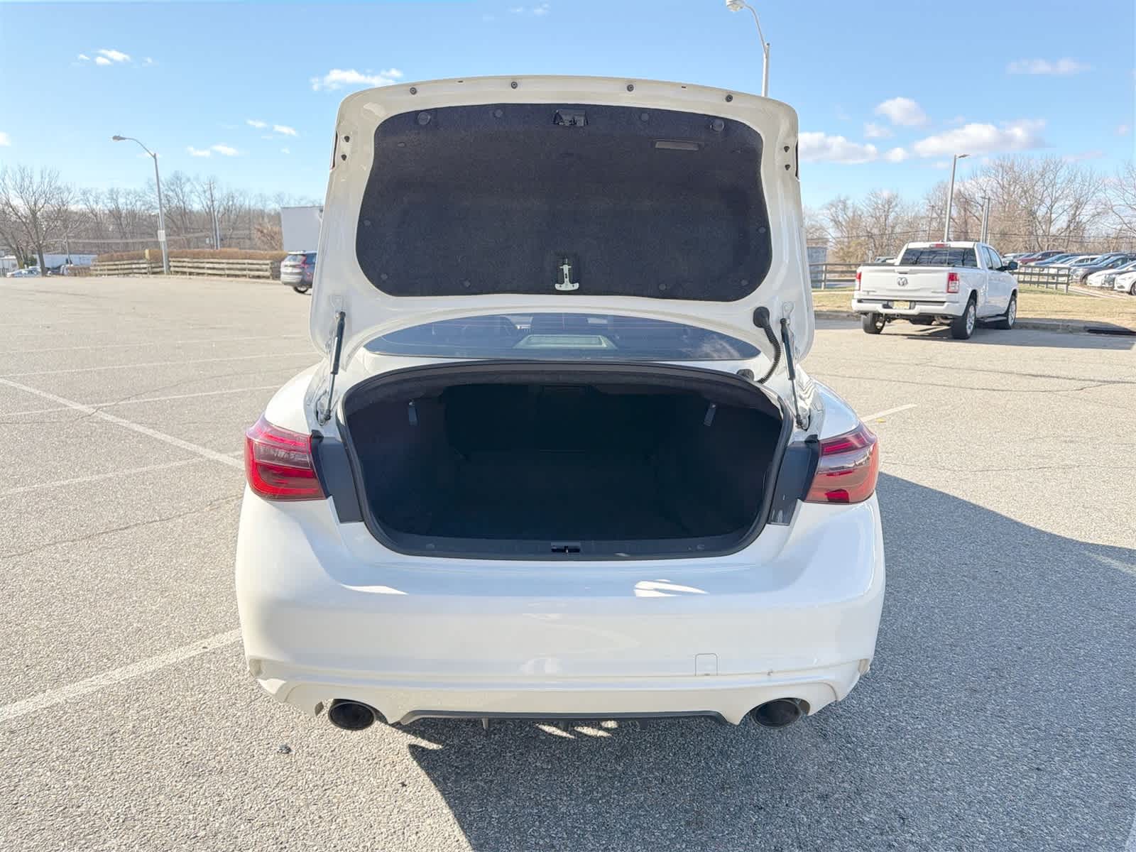 Thumbnail: 2019 INFINITI Q50 - 27