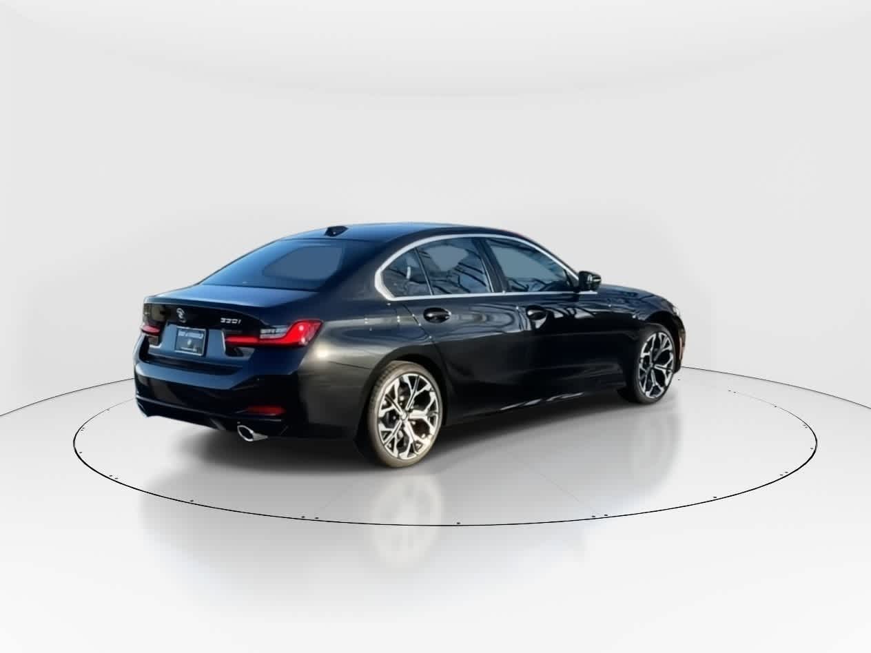 Thumbnail: 2025 BMW 3 Series - 9