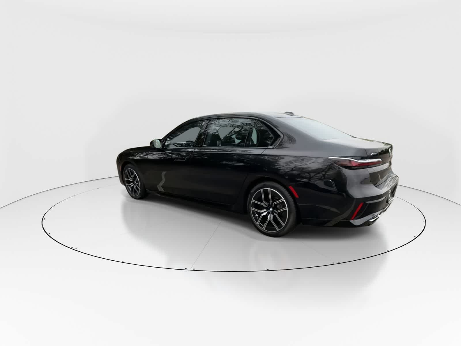Thumbnail: 2023 BMW 7 Series - 6