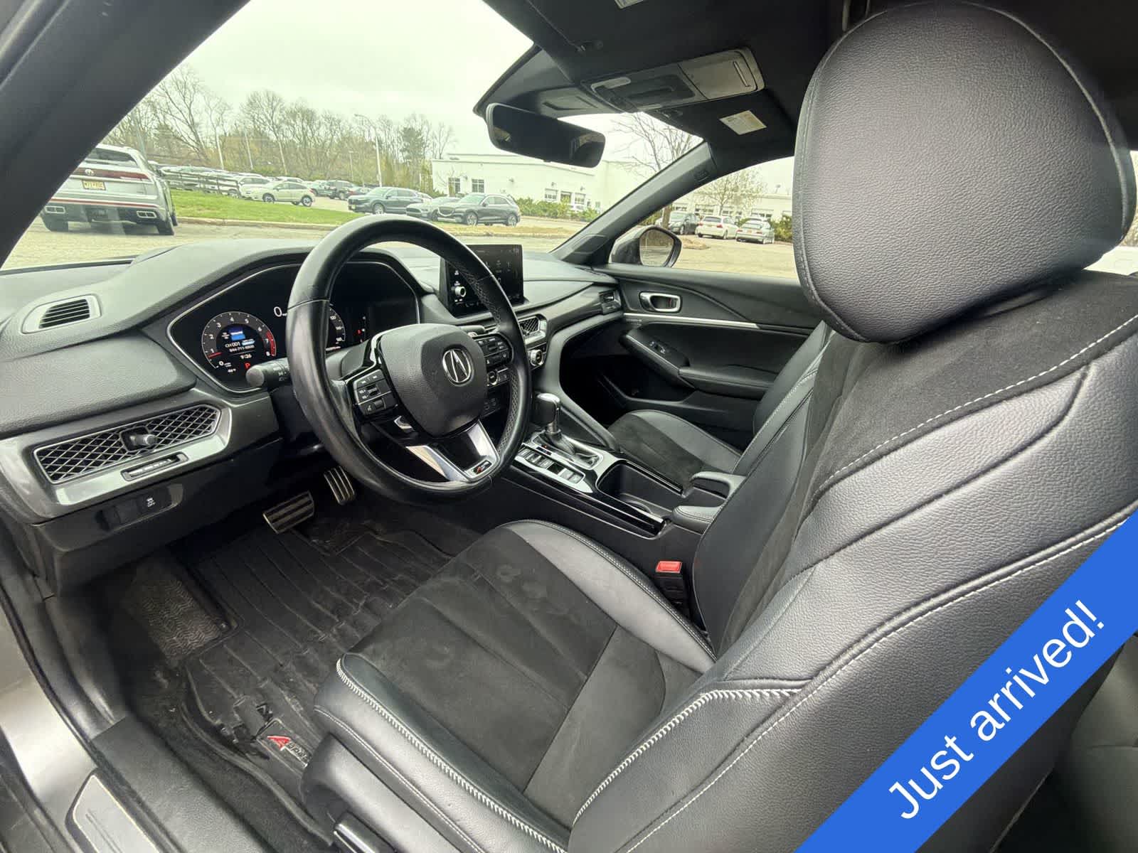 Thumbnail: 2024 Acura Integra - 10