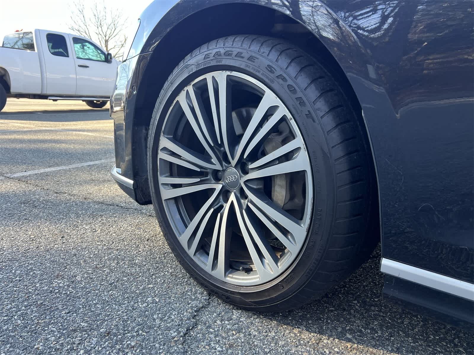 Thumbnail: 2020 Audi A8 - 16