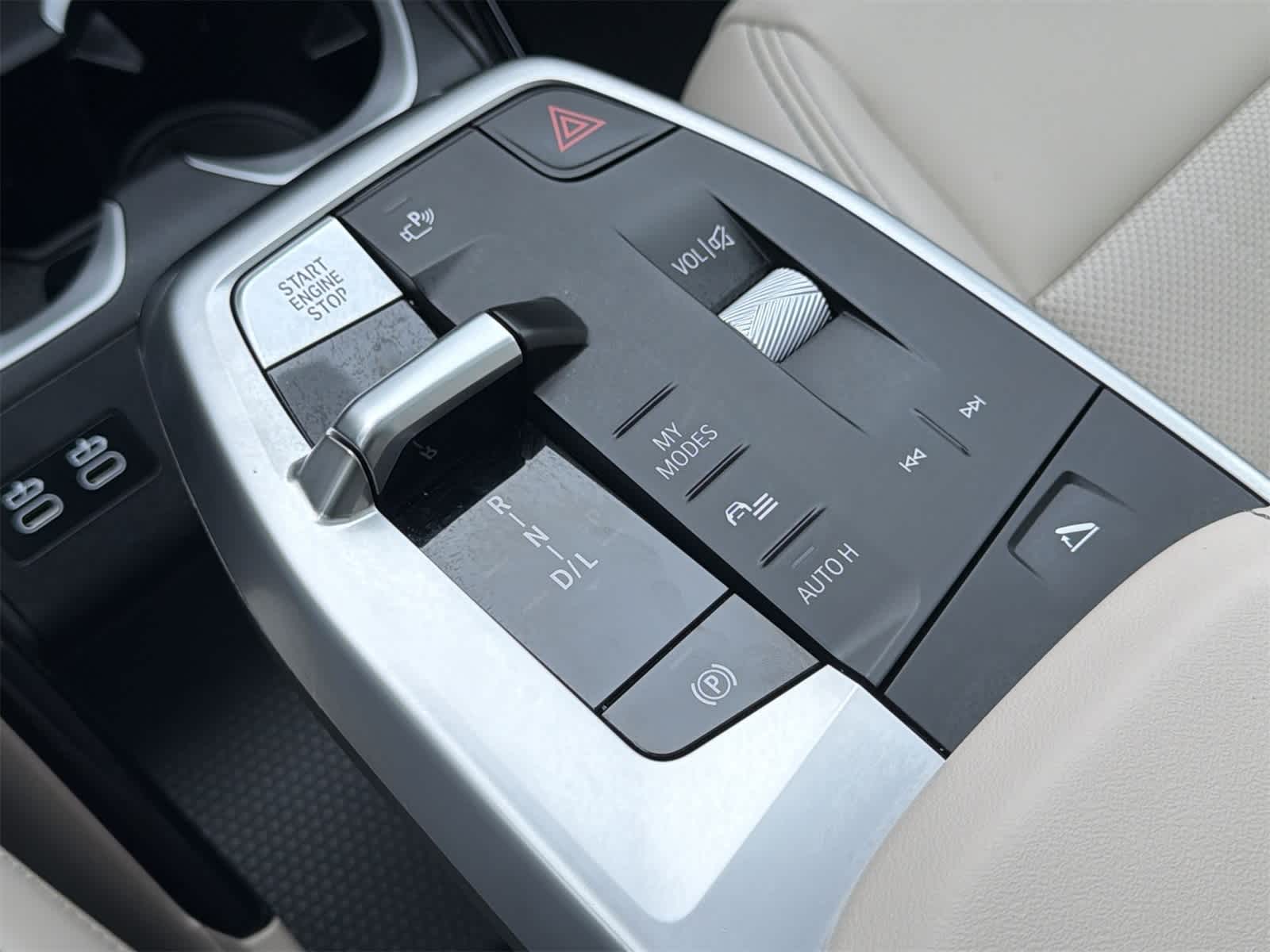 Thumbnail: 2025 BMW X1 - 25