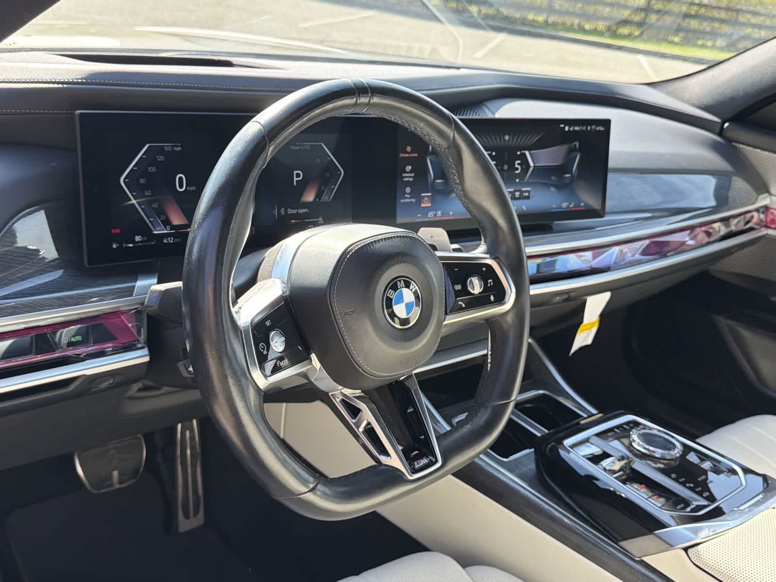 Thumbnail: 2023 BMW 7 Series - 23