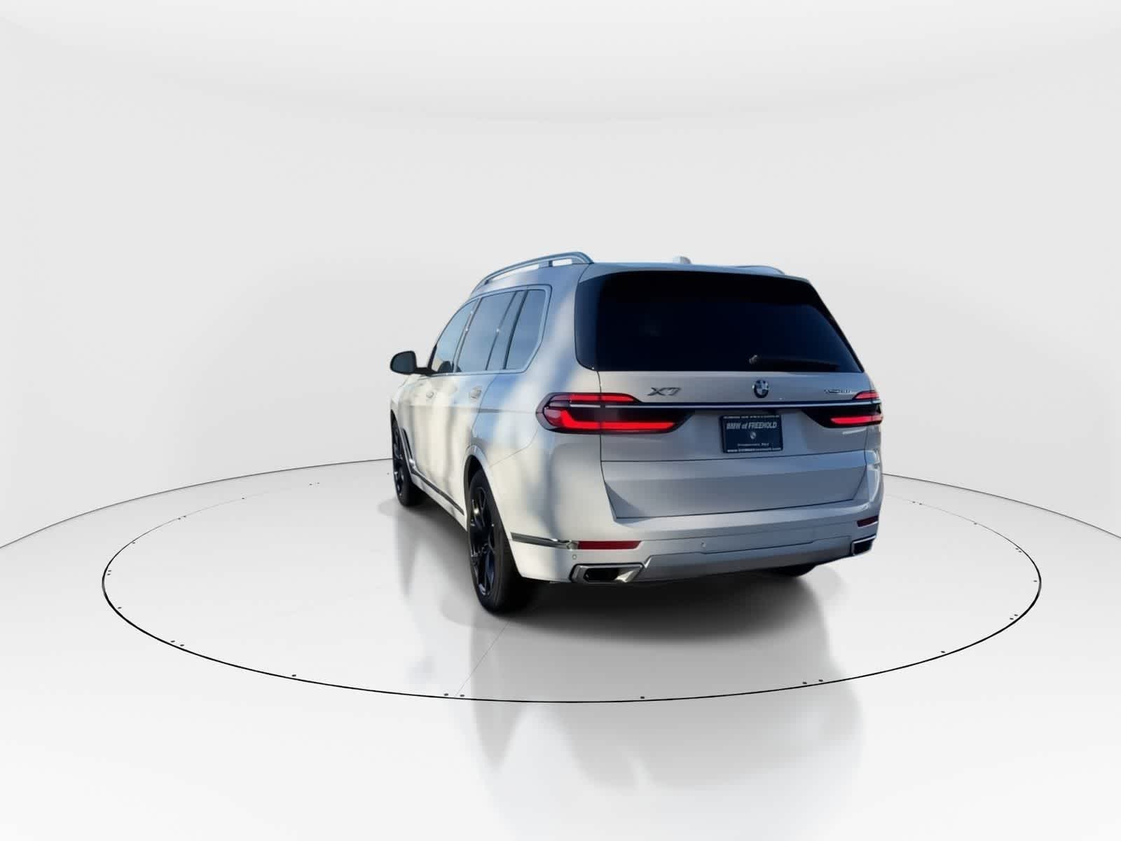 Thumbnail: 2025 BMW X7 - 8