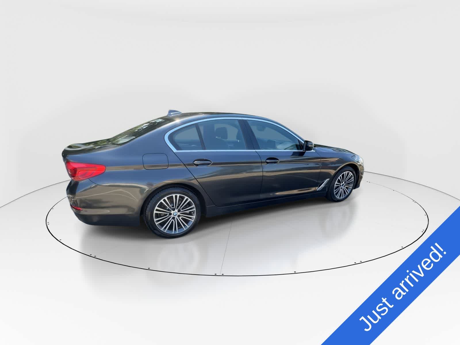 Thumbnail: 2019 BMW 5 Series - 8