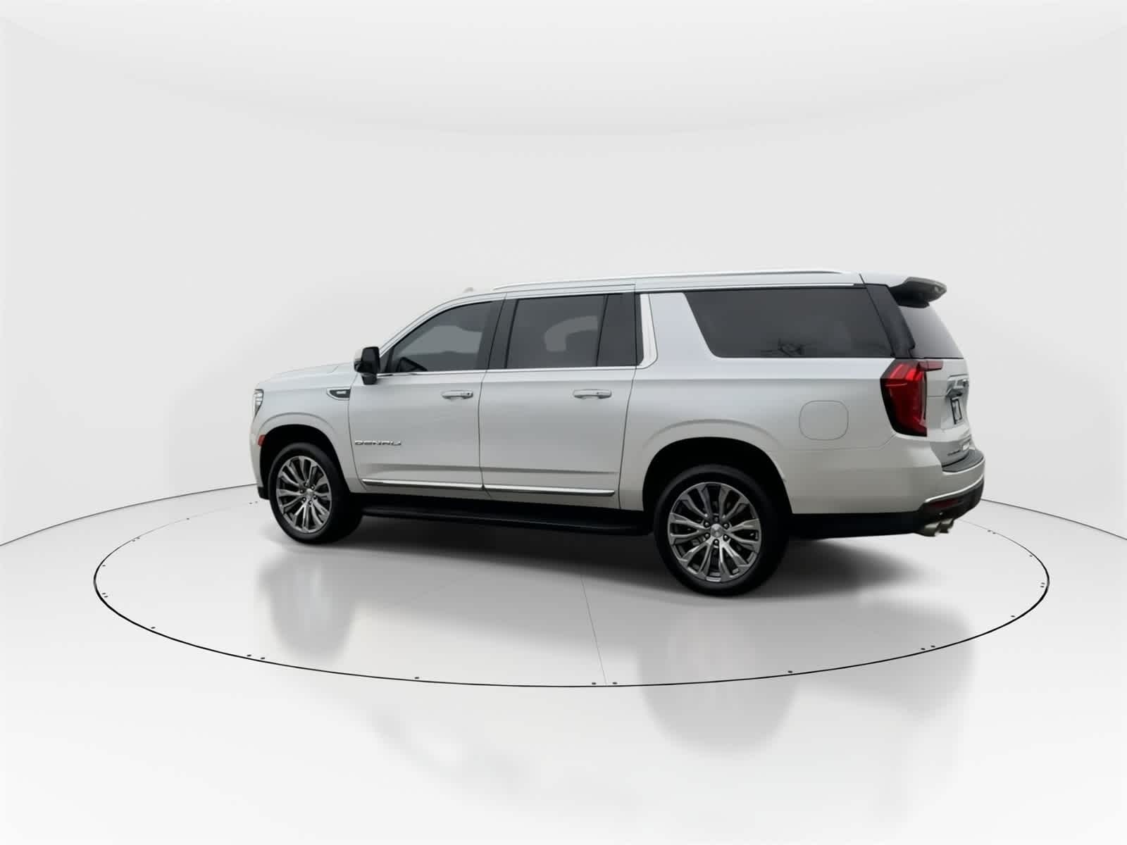 Thumbnail: 2021 GMC Yukon XL - 6