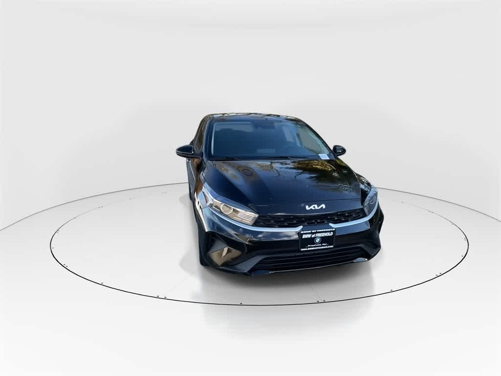 Thumbnail: 2023 Kia Forte - 4