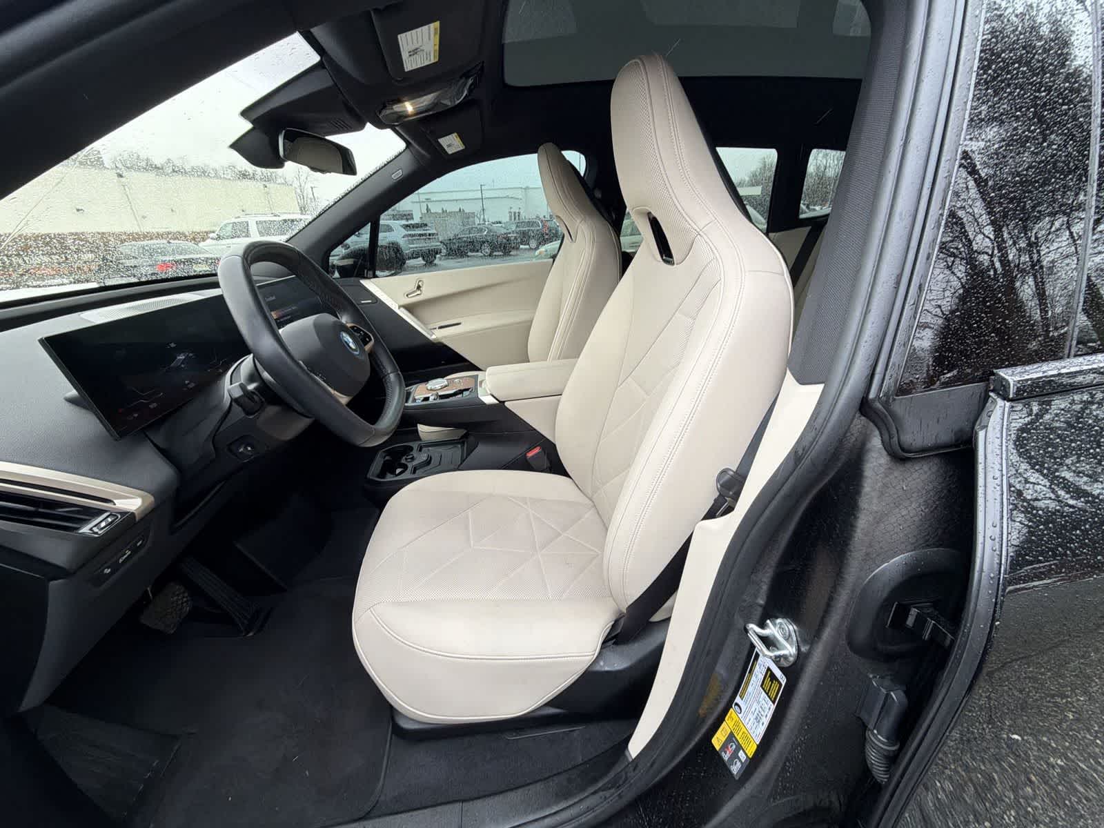 Thumbnail: 2024 BMW iX - 19