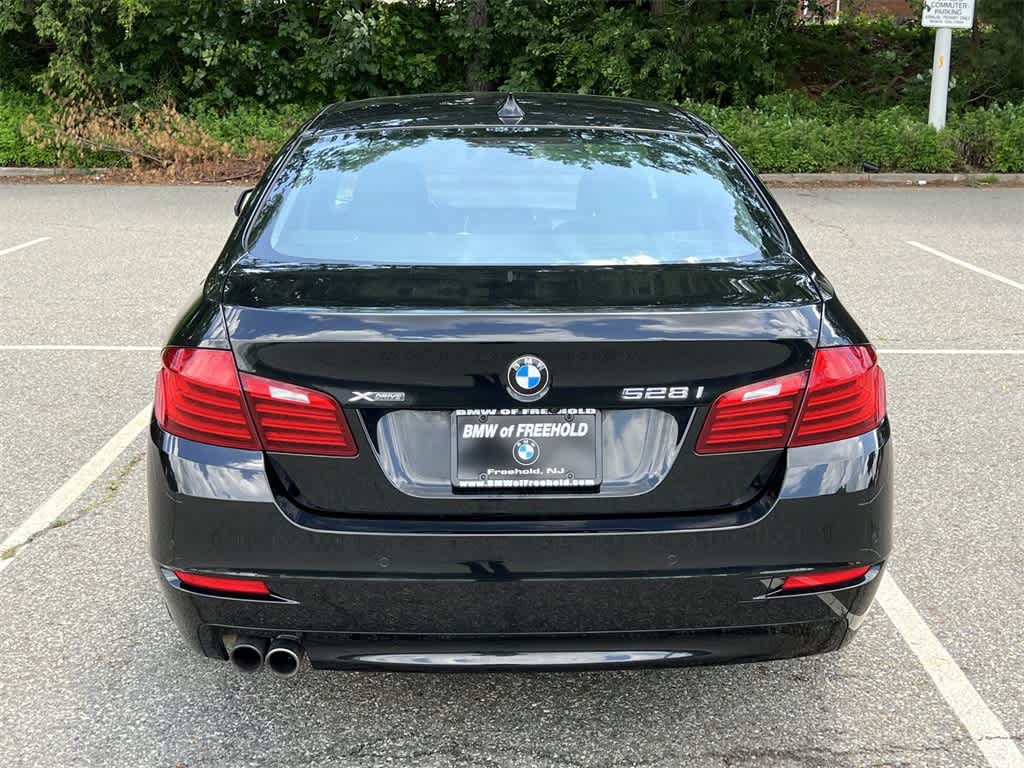 Thumbnail: 2015 BMW 5 Series - 13