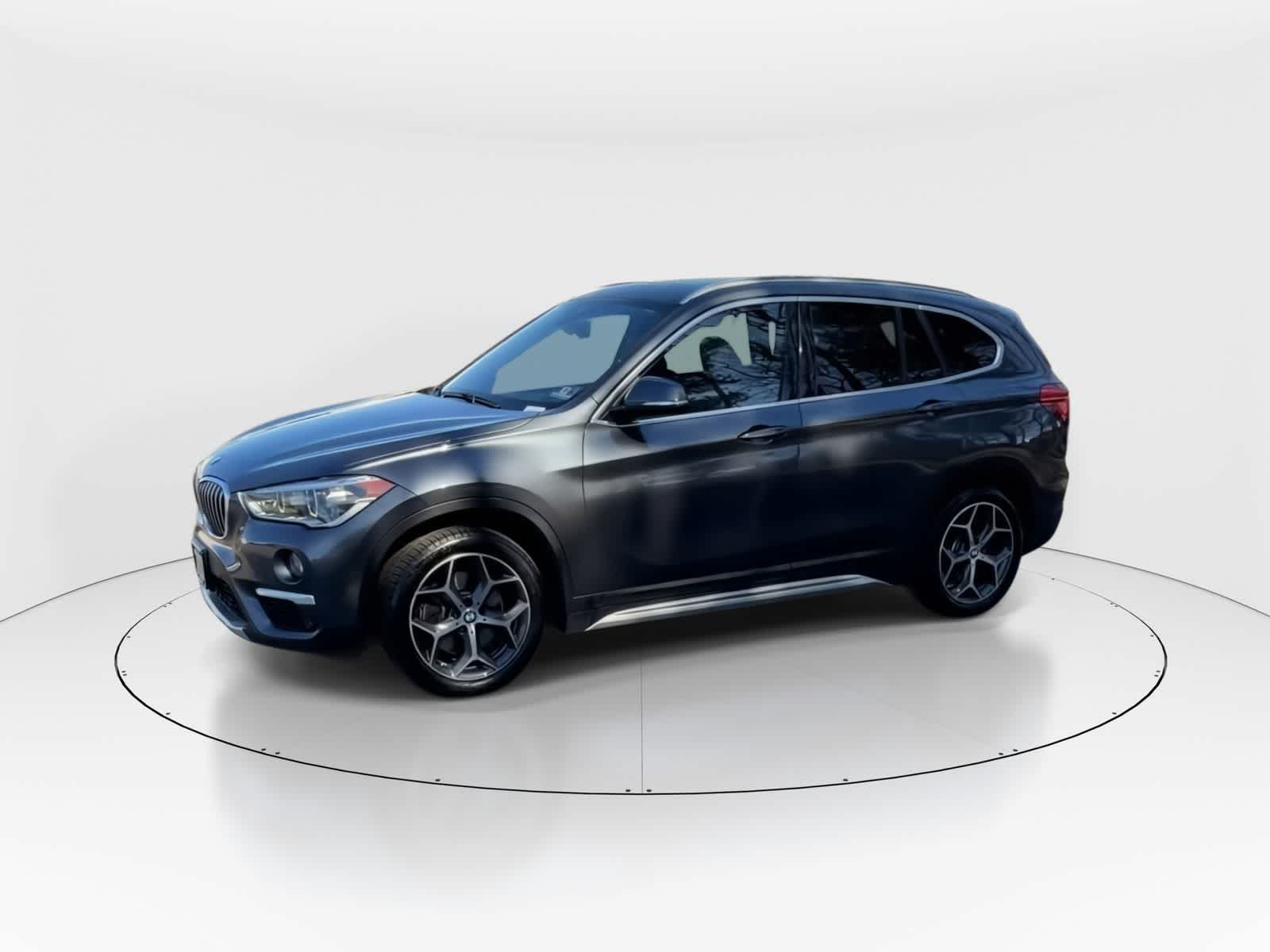 Thumbnail: 2019 BMW X1 - 4