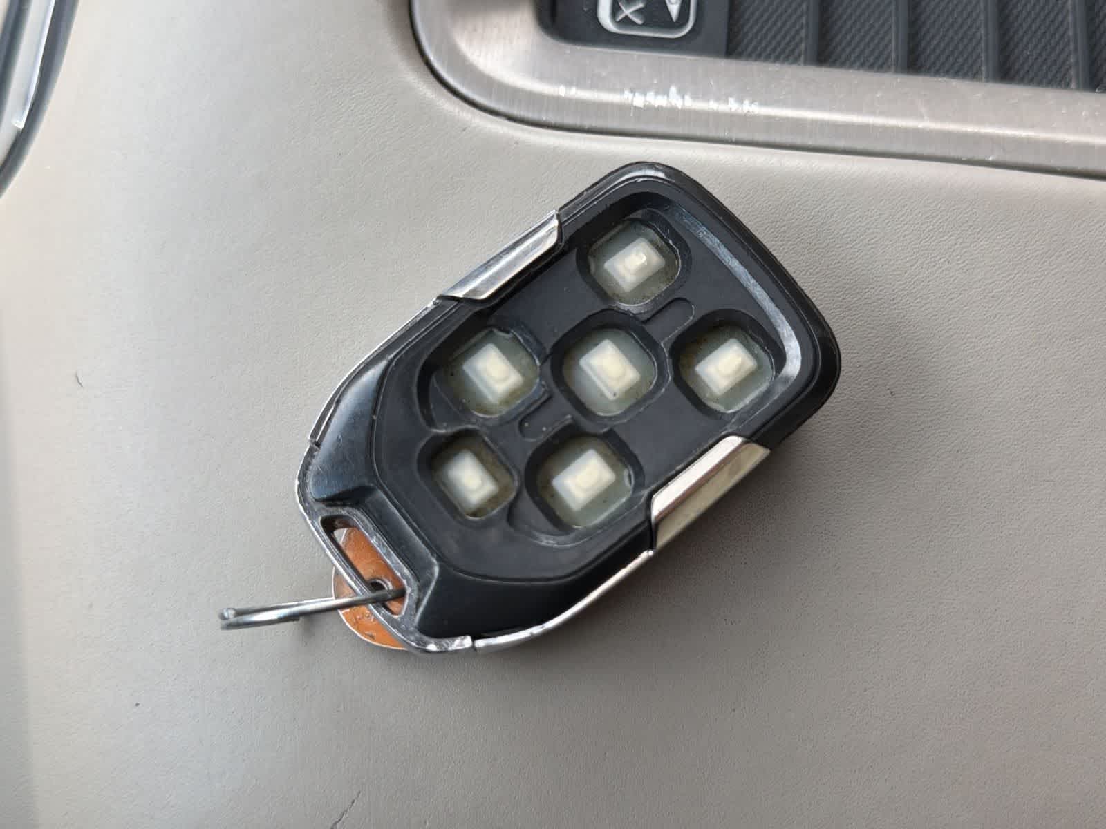 Thumbnail: 2015 GMC Yukon XL - 28