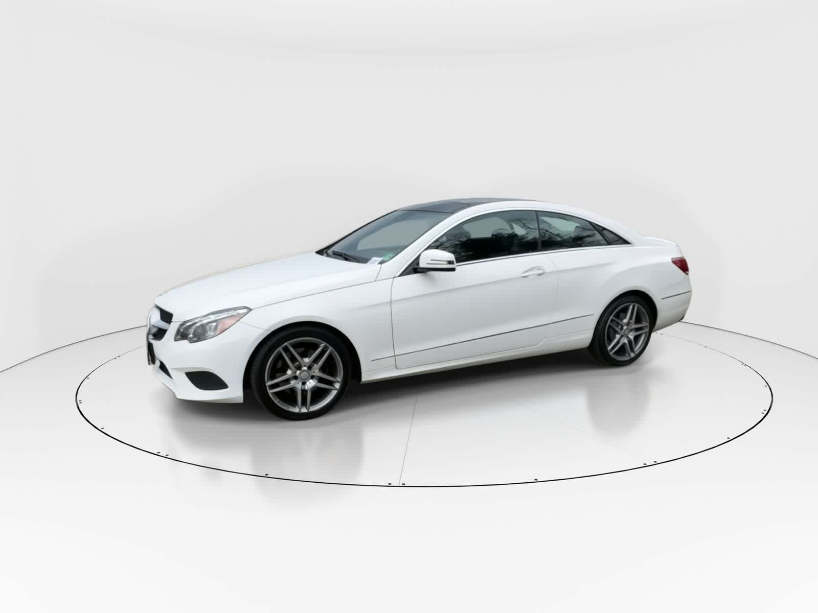 Thumbnail: 2016 Mercedes-Benz E-Class - 4