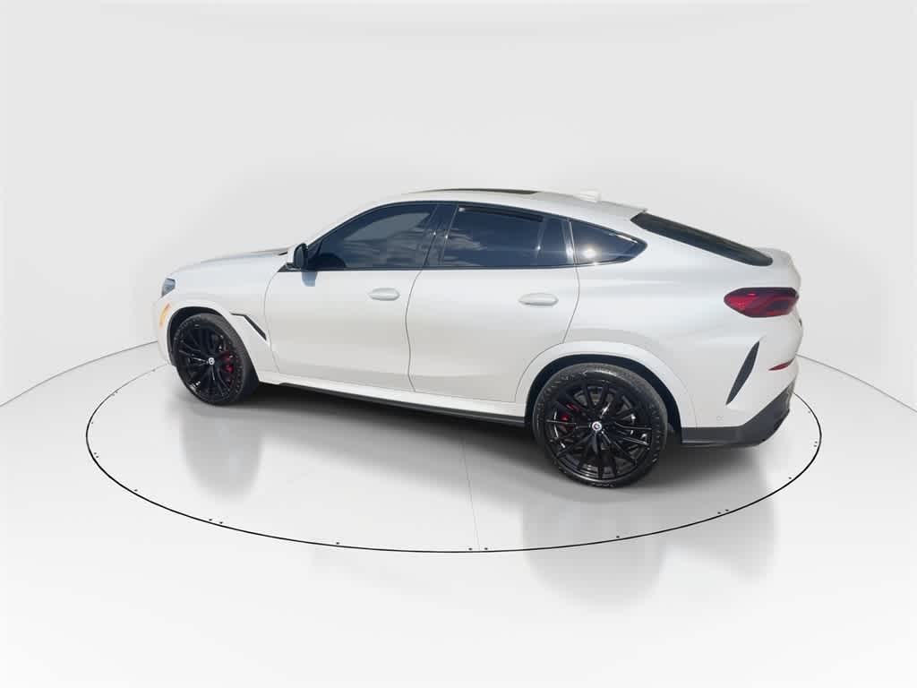 Thumbnail: 2022 BMW X6 - 6