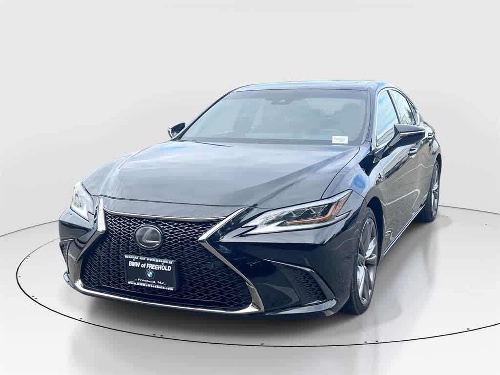 Thumbnail: 2019 Lexus ES - 1