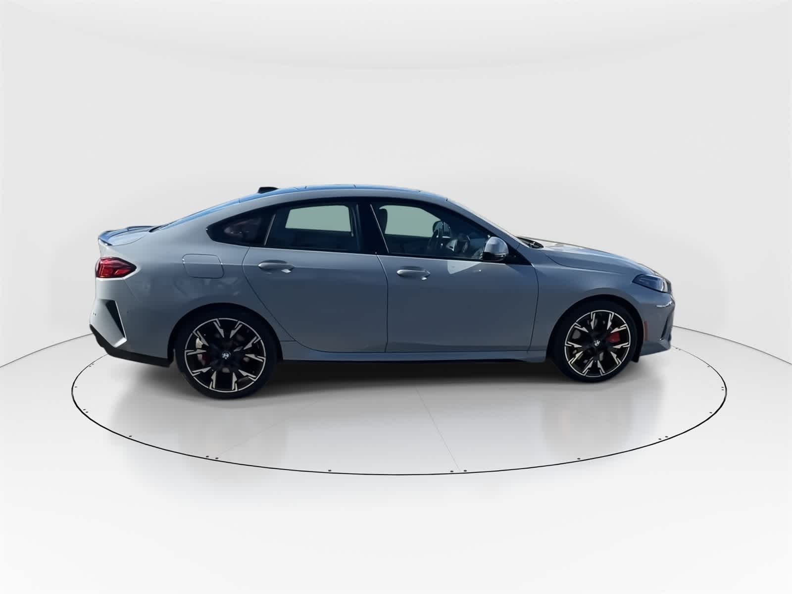 Thumbnail: 2025 BMW 2 Series - 2