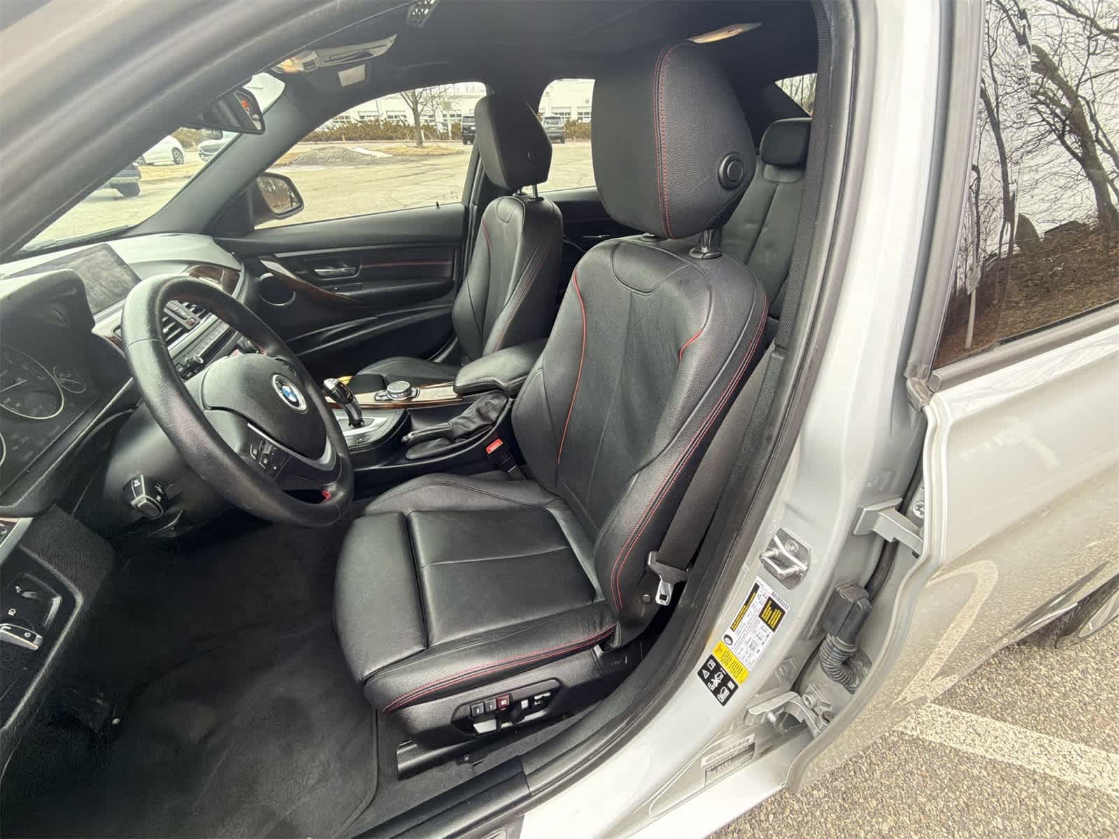 Thumbnail: 2015 BMW 3 Series - 19