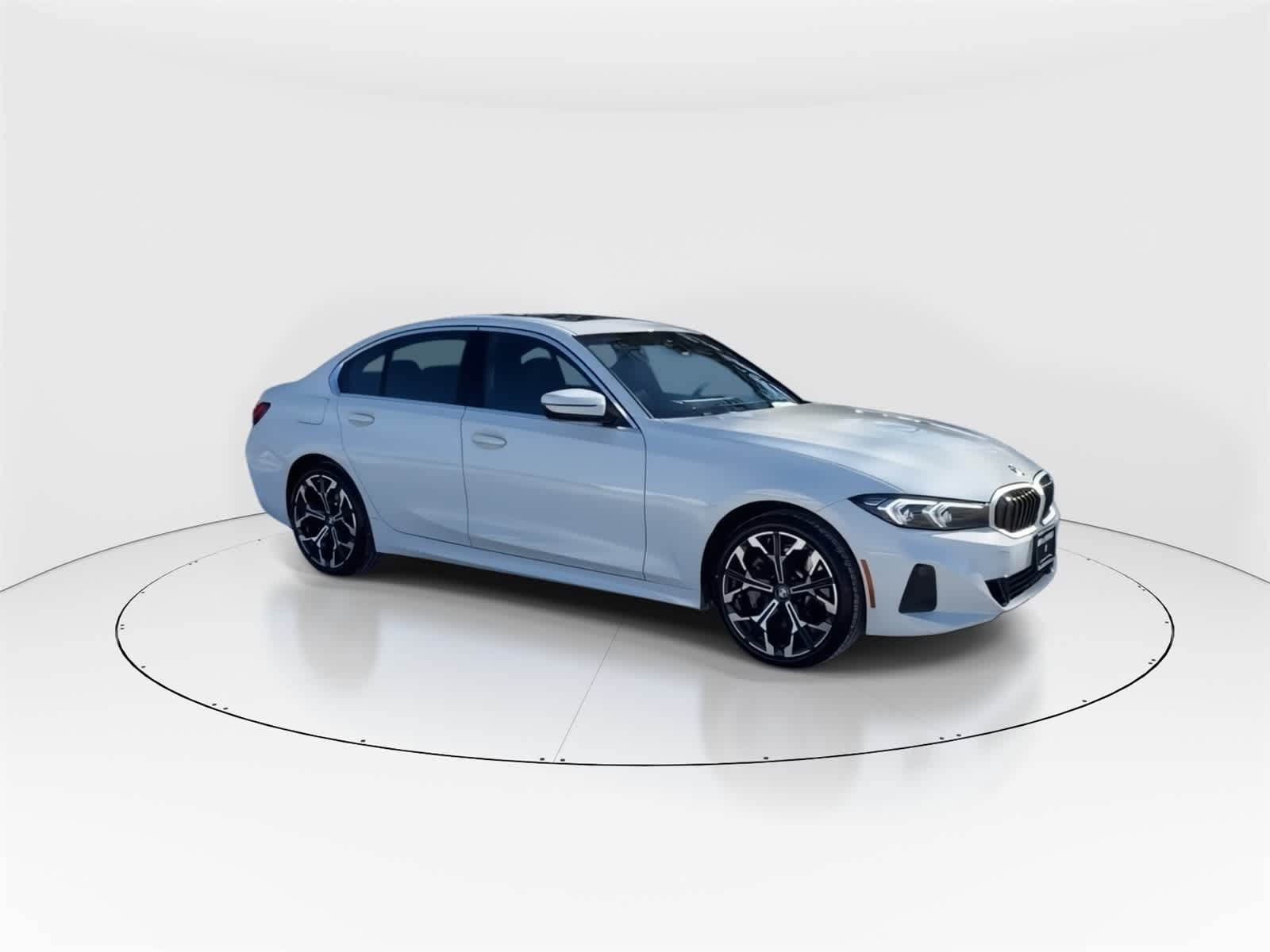 Thumbnail: 2025 BMW 3 Series - 3