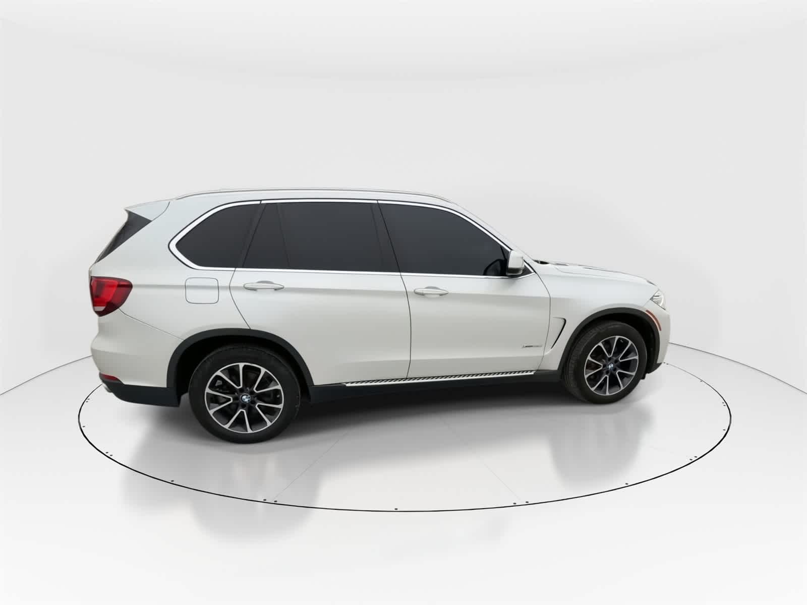 Thumbnail: 2017 BMW X5 - 2