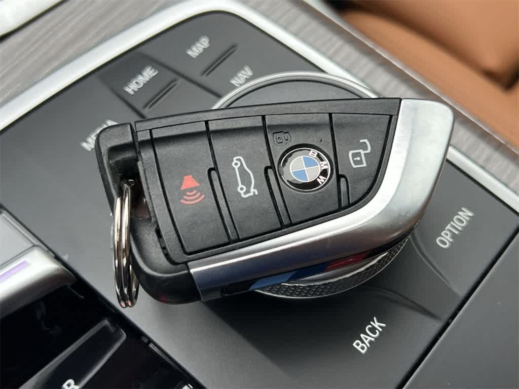 Thumbnail: 2025 BMW i4 - 28