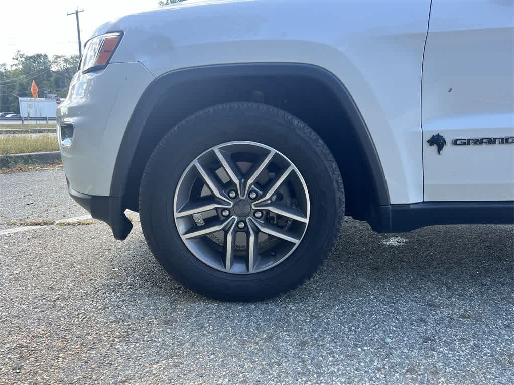 Thumbnail: 2020 Jeep Grand Cherokee - 16