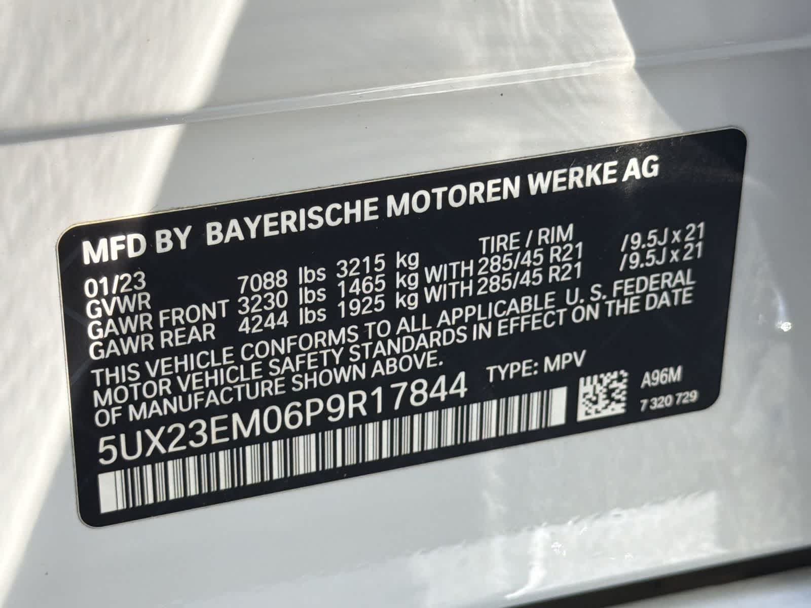 Thumbnail: 2023 BMW X7 - 28