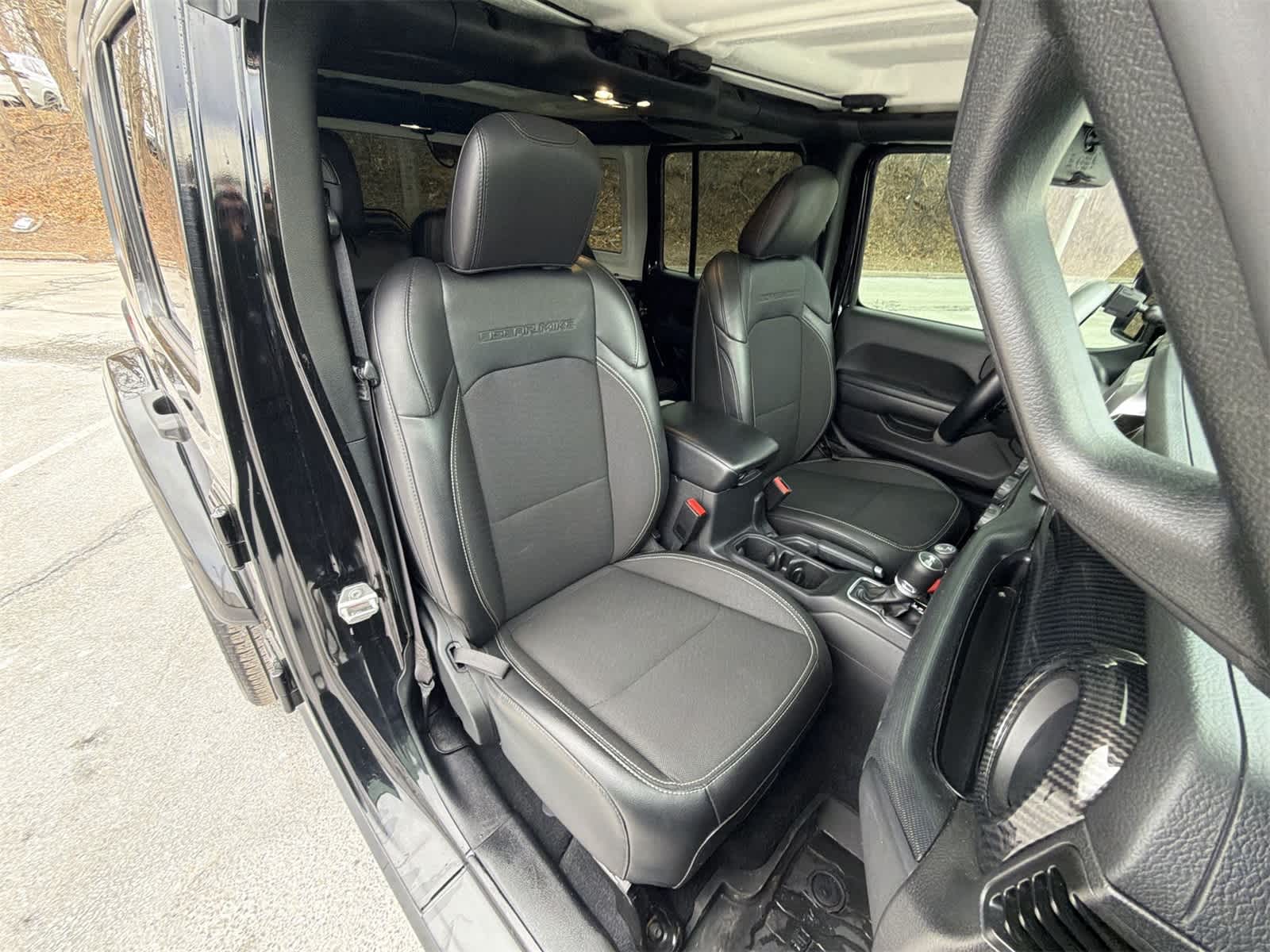 Thumbnail: 2023 Jeep Wrangler - 22