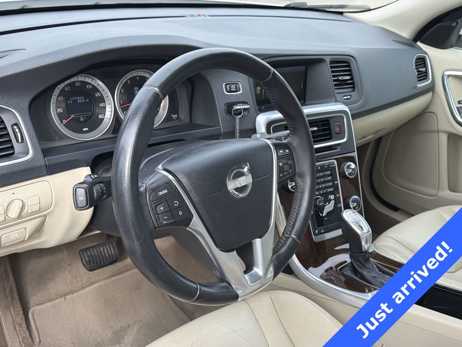 Thumbnail: 2013 Volvo S60 - 23