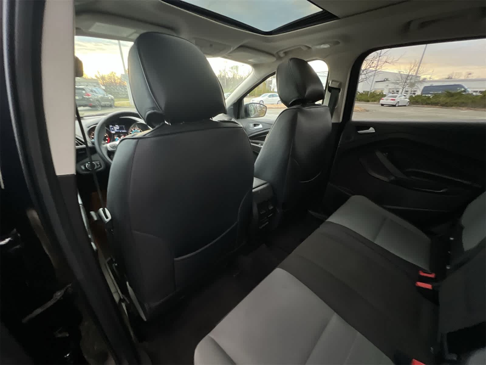 Thumbnail: 2014 Ford Escape - 20