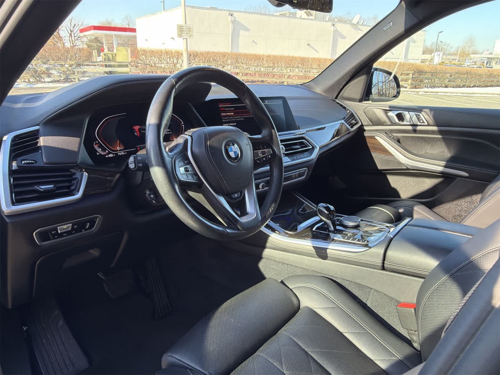 Thumbnail: 2023 BMW X5 - 10