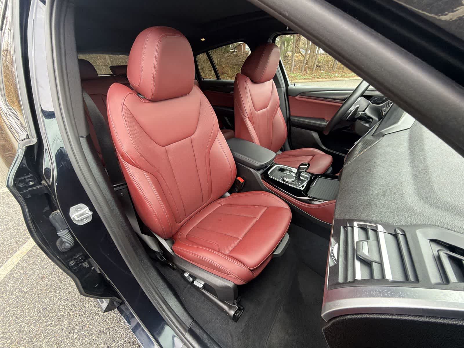 Thumbnail: 2023 BMW X4 - 22