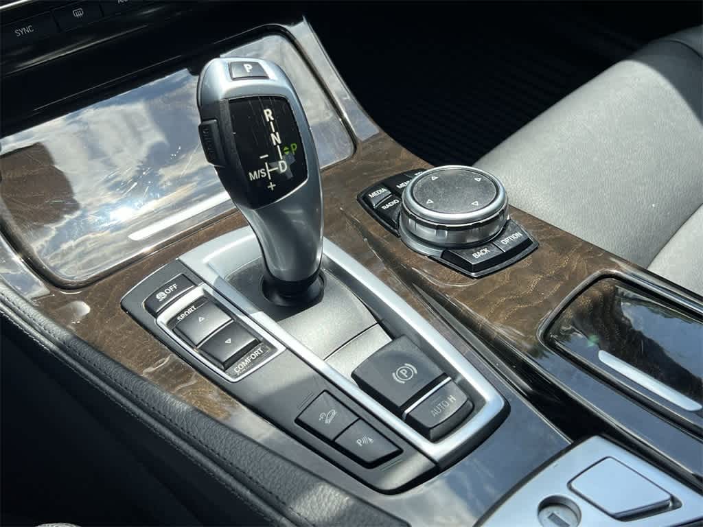 Thumbnail: 2015 BMW 5 Series - 25