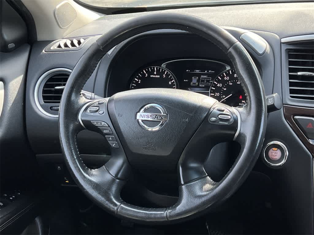 Thumbnail: 2015 Nissan Pathfinder - 23