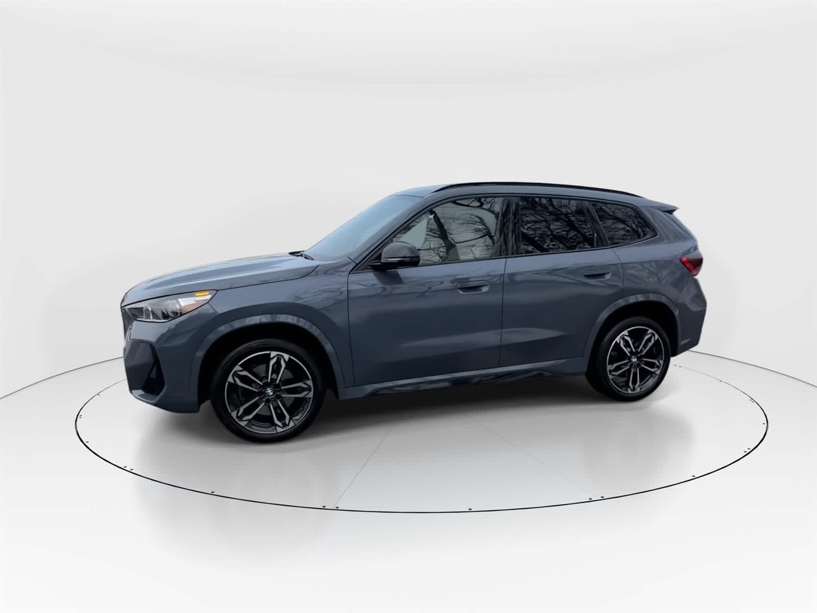 Thumbnail: 2023 BMW X1 - 4