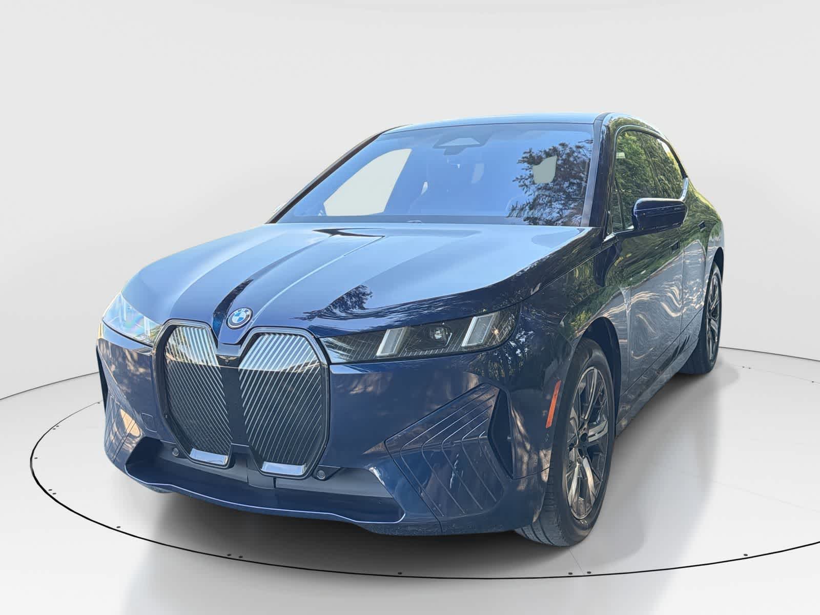 2026 BMW iX xDrive45's photo