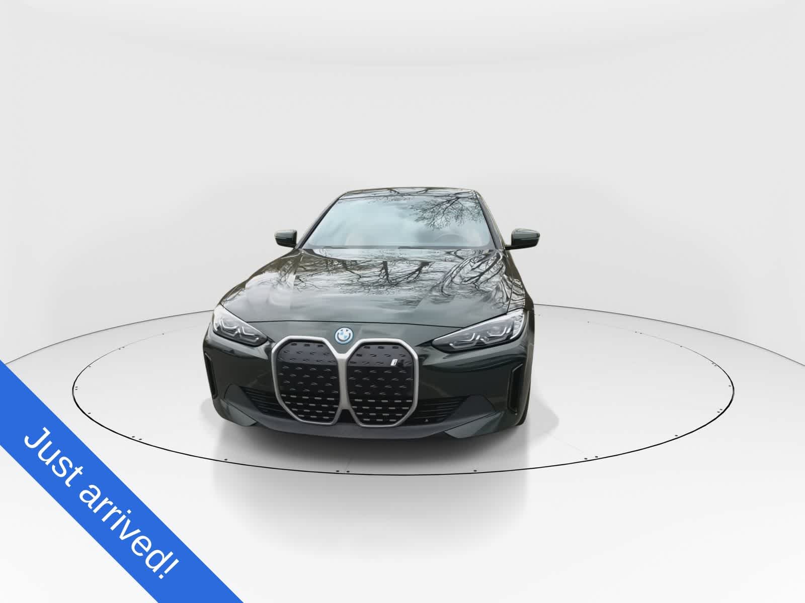 Thumbnail: 2023 BMW i4 - 3