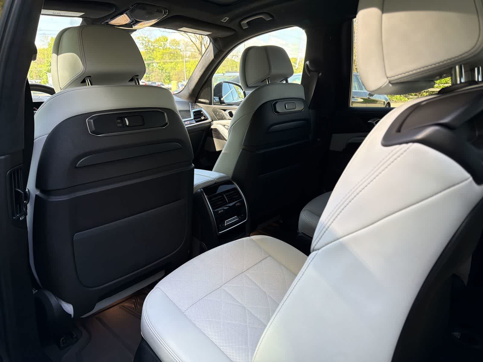 Thumbnail: 2023 BMW X7 - 20