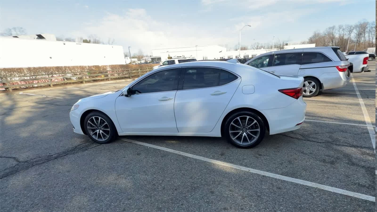 Thumbnail: 2017 Acura TLX - 6