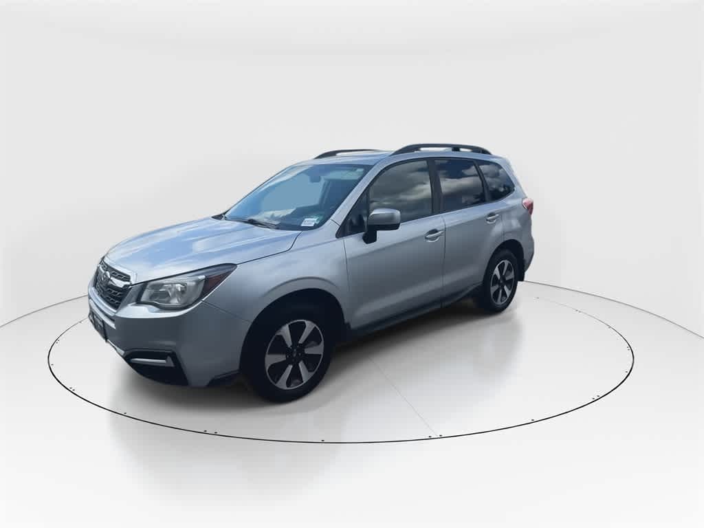 Thumbnail: 2017 Subaru Forester - 4