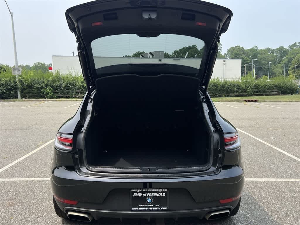 Thumbnail: 2021 Porsche Macan - 27