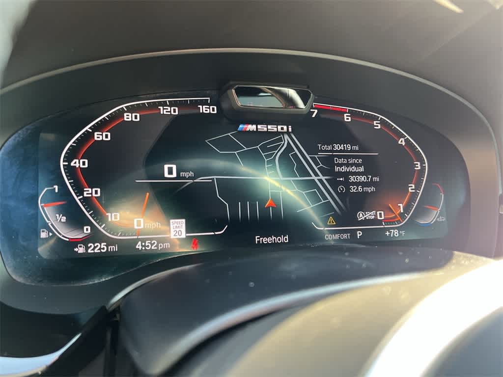 Thumbnail: 2022 BMW 5 Series - 26