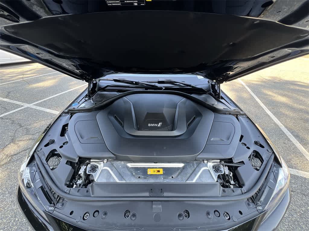 Thumbnail: 2023 BMW i4 - 17