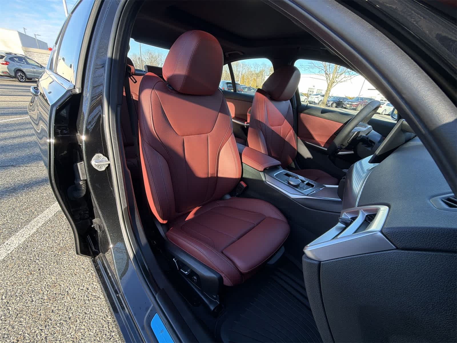 Thumbnail: 2025 BMW 3 Series - 22