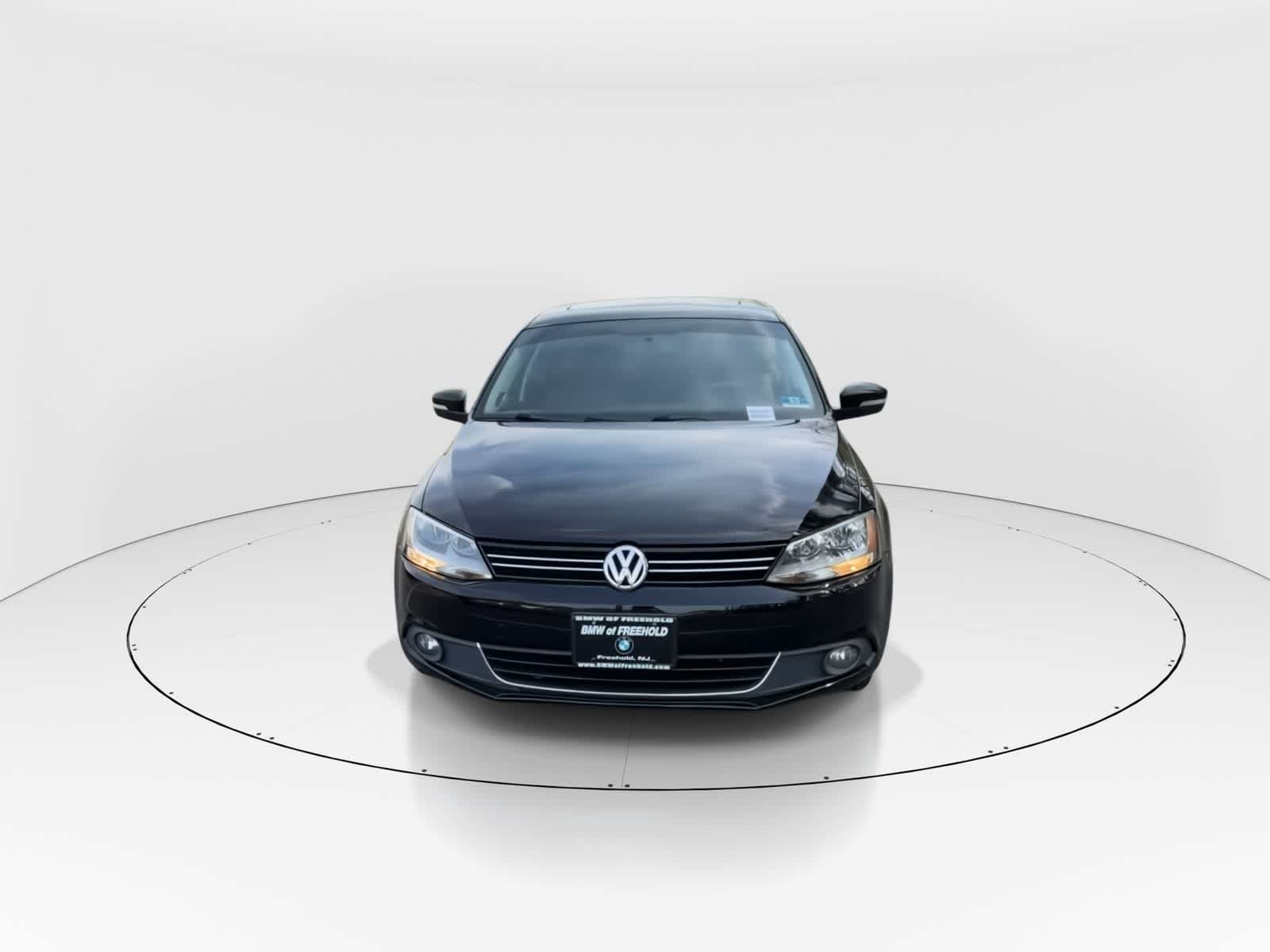 Thumbnail: 2013 Volkswagen Jetta - 3