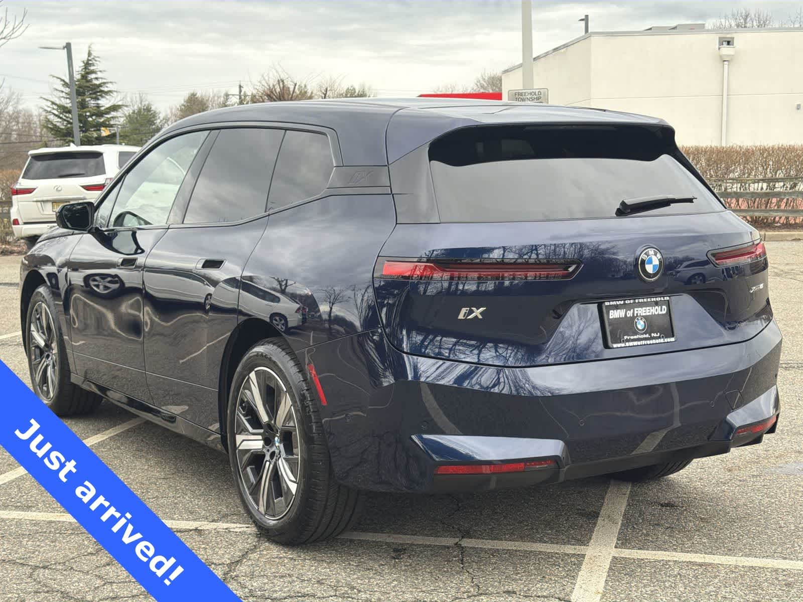 Thumbnail: 2026 BMW iX - 12