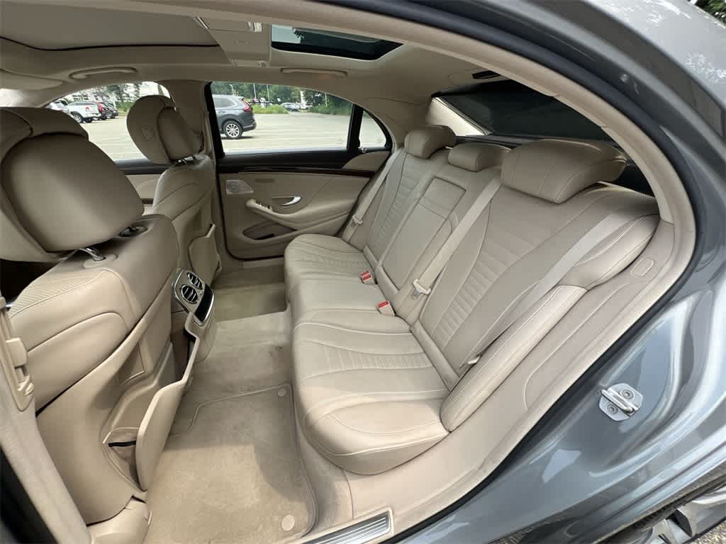 Thumbnail: 2015 Mercedes-Benz S-Class - 21