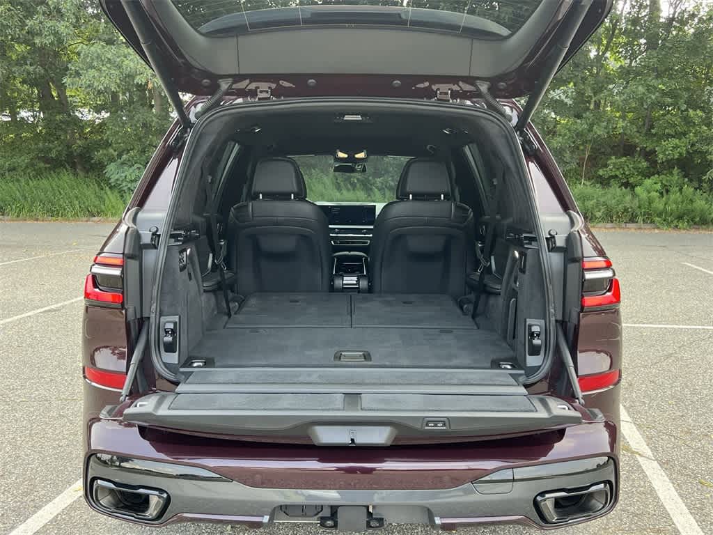 Thumbnail: 2023 BMW X7 - 27