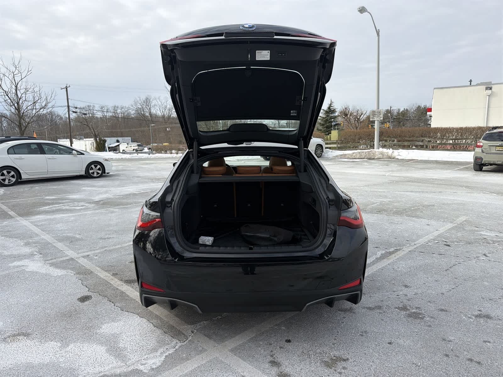 Thumbnail: 2023 BMW i4 - 27