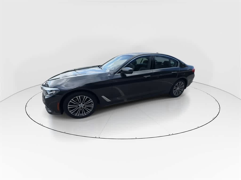 Thumbnail: 2018 BMW 5 Series - 5